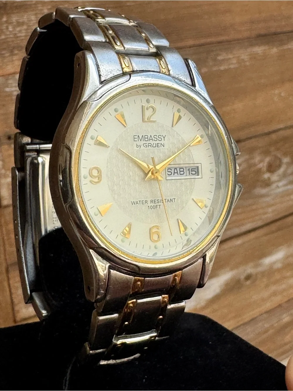 Gruen Embassy Men’s Quartz Day-Date Two-Tone Original Bracelet Cream Dial 40mm